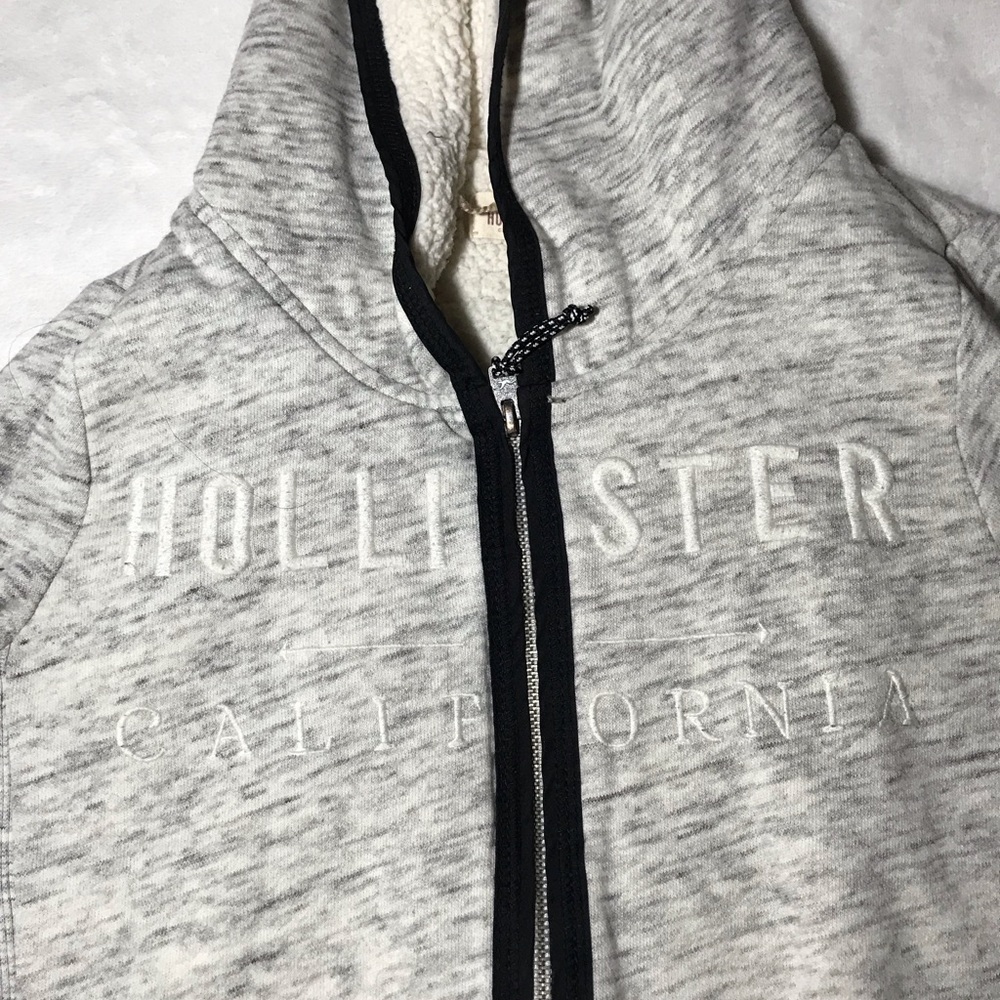 Sweater - Picture 2 of 4